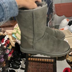 UGG
UGG® Classic Short II Suede Water-Repellent Cold Weather Boots